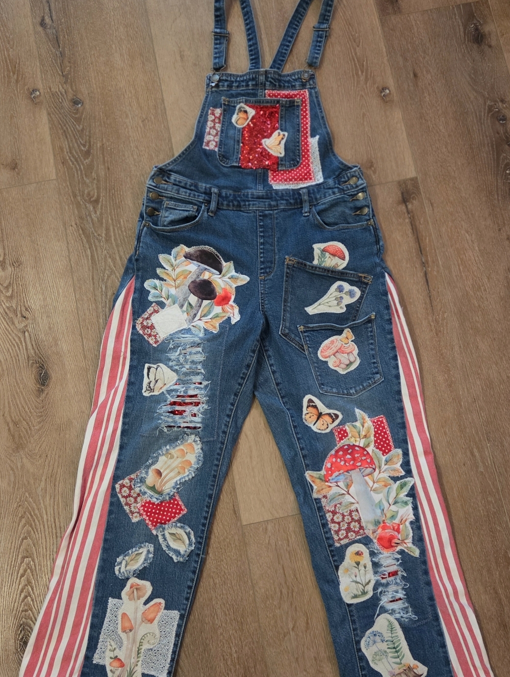 Patchwork Blue Denim Overalls Mushroom Motif Patchwork & A Bit Of Sequin 8/29 - Picture 13 of 14